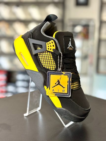 Nike Air Jordan 4 Thunder